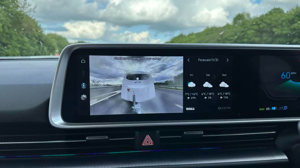 IONIQ 6 POD IN REAR VIEW CAM