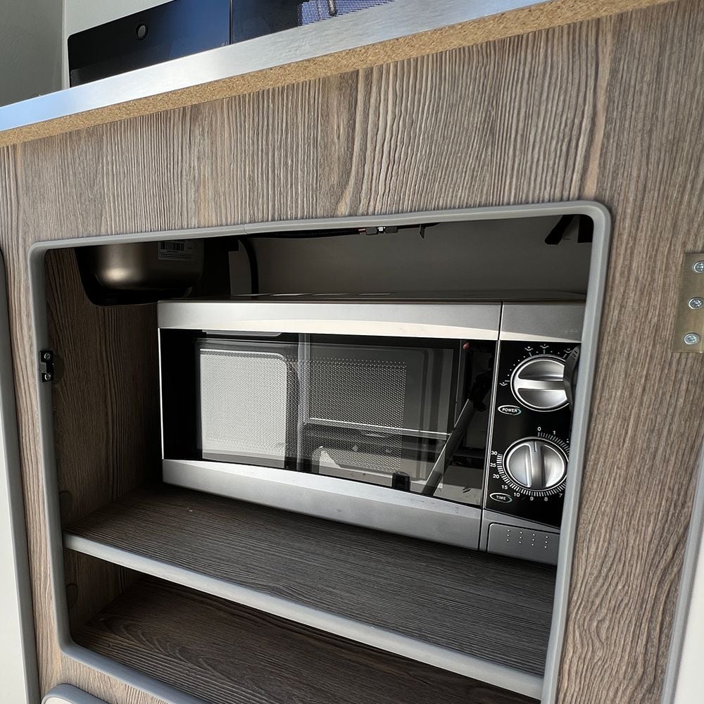 Microwave Oven